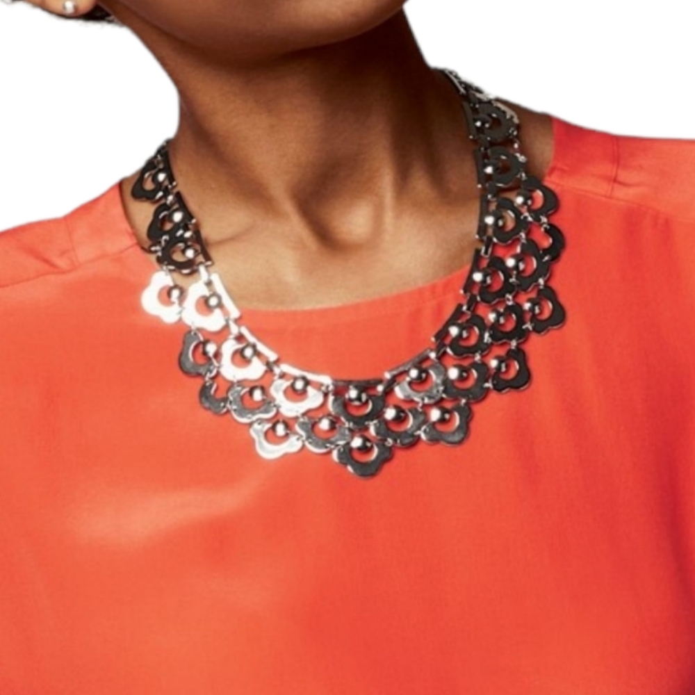 Stella & Dot Alexandria  Scalloped Statement Necklace - Picture 2 of 9
